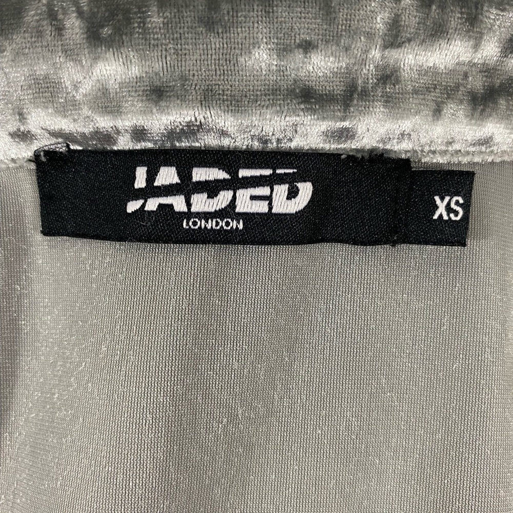 JADED LONDON Crushed Velvet Button Down Shirt Blouse Embroidered Panther Silver - Picture 12 of 14